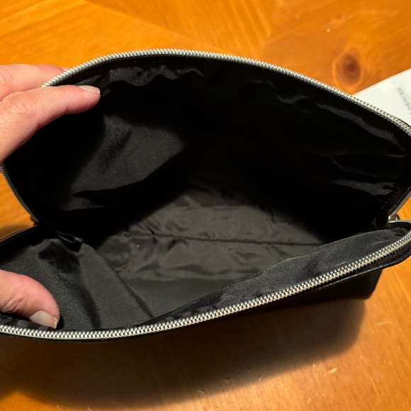 Laura Mercier Cosmetic Bag - Picture 10 of 10